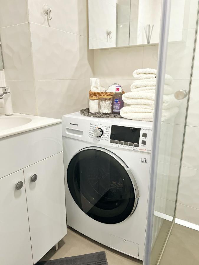 Studio 118 - A Luxury Place,10Min Walk To City Center ทิมิชัวรา ภายนอก รูปภาพ